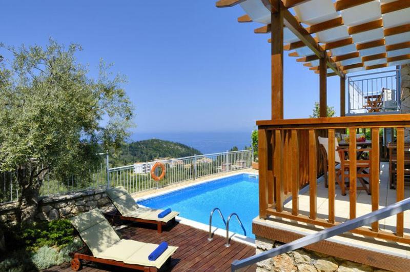 Agios Nikitas Resort Villas Buitenkant foto