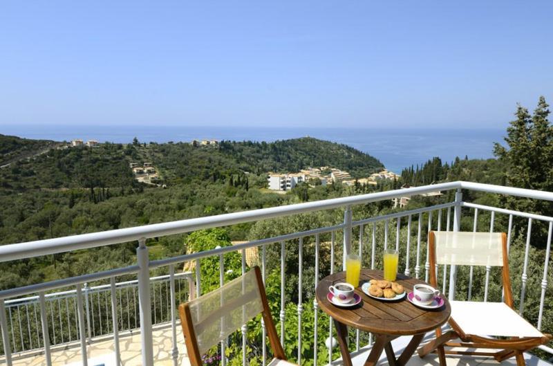 Agios Nikitas Resort Villas Buitenkant foto